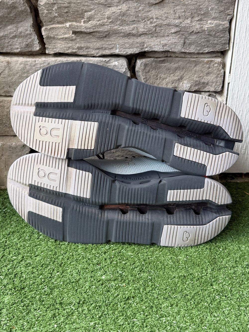 On Running Cloudnova Arctic/Navy Women’s Sneakers - Picture 10 of 12
